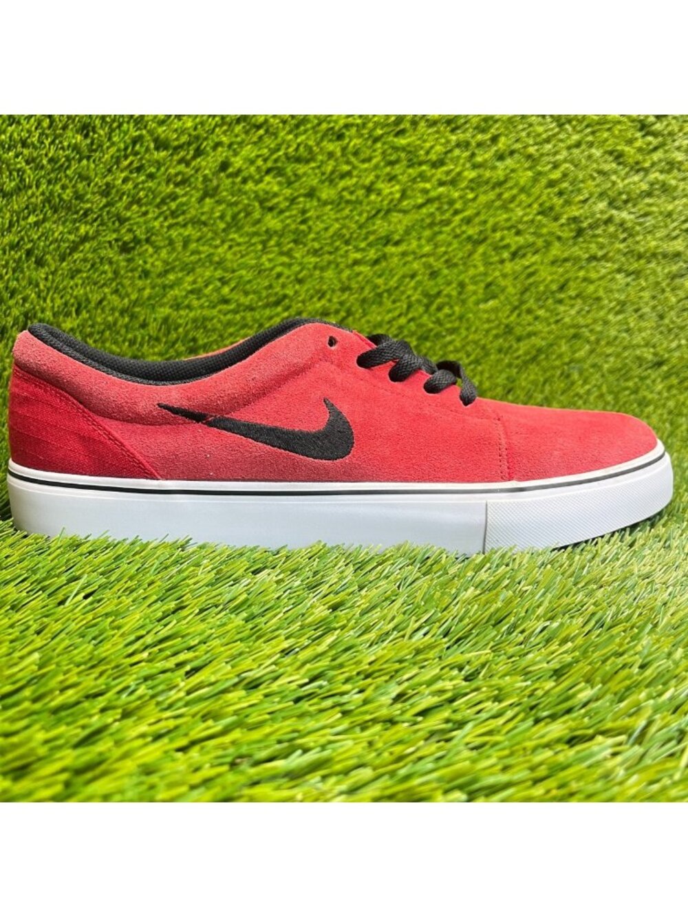 Nike‎ SB Satire Mens Size 11.5 Red White Athletic Skateboarding Shoes Sneakers